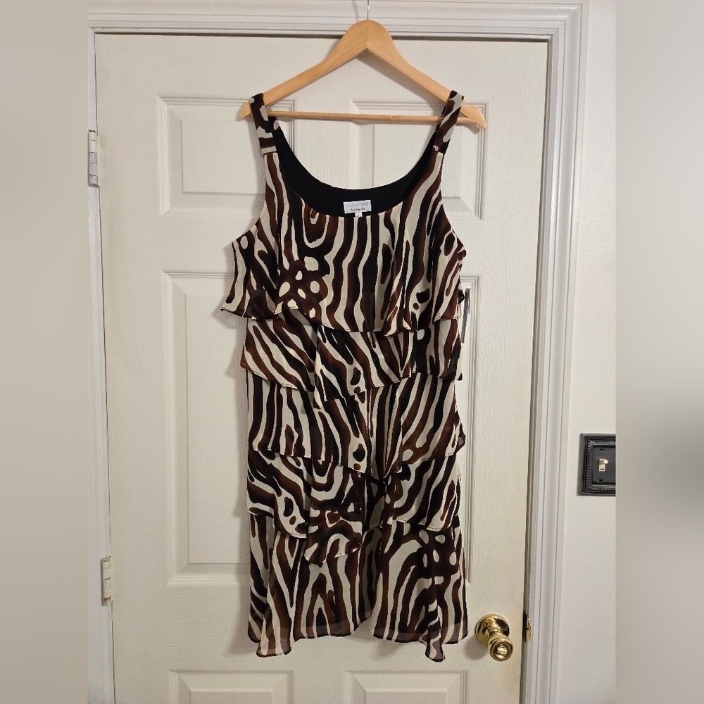 Signature by Robbie Bee brown and tan animal print Sleeveless dress Size large